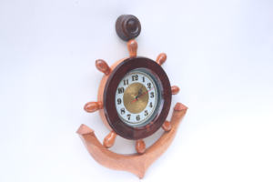 Horloge murale ancre maritime en bois peint/charme nautique intemporel pour la décoration de la maison et du bureau tenture murale - Product Image 3