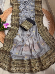 Sari en Georgette à Bordure Brodée de Paillettes de Designer avec Broderie de Paillettes sur la Bordure, Blouse Non Cousue en Soie Brute - Product Image 5
