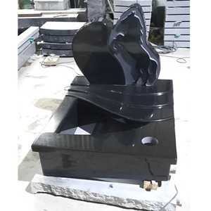 Monumento Funerario de Granito Negro Completo con Garantía de por Vida, Diseño Personalizable para Uso Conmemorativo en Cualquier Lugar - Product Image 3