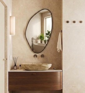 Miroir mural LED en verre sur pied, design Art Déco concave de luxe avec cadre, pour la décoration intérieure de la maison - Product Image 1