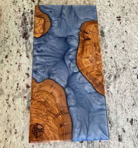 เขียงไม้เรซิ่นพรีเมียมลายแม่น้ำ ดีไซน์หรูหรา ทำด้วยมือจากอีพ็อกซี่ เหมาะสำหรับครัวสมัยใหม่ - Product Image 3