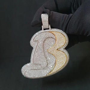 Colgante de Letra con Diamante de Corte Redondo Clásico, Moissanita VVS, Plata de Ley 925, Estilo Hip Hop, Colgante Moderno Unisex, Joyería Personalizada - Product Image 4