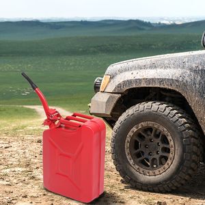 Tanica per Benzina e Diesel in Acciaio Laminato a Freddo Rossa da 20L, Standard USA, con Tubo per Olio - Product Image 2