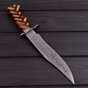 Couteau Bowie en acier Damas fait main, manche en bois avec étui en cuir, lame de chasse et de survie, couteau d'extérieur, couteau personnalisé - Product Image 6