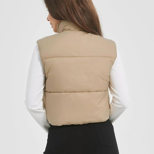 Gilet matelassé sans manches beige pour femme, col montant, fermeture éclair, vêtement d'extérieur décontracté, longueur normale, couleur unie, polyester - Product Image 3