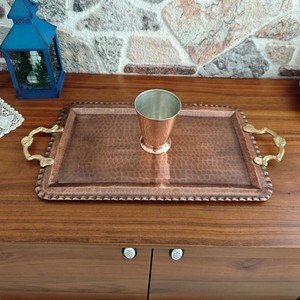 Plateau de service en cuivre gravé à la main, plateau décoratif en cuivre, design floral traditionnel, plateau en métal pour la maison, l'hôtellerie et la restauration - Product Image 1
