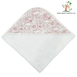 Toalla de Baño con Capucha Unisex 100% Algodón para Niños, Toalla de Bebé Suave y Extra Absorbente con Capucha Estampada, Multicolor, Hipoalergénica - Product Image 3