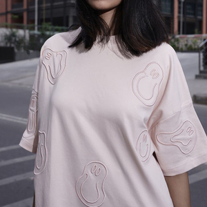 T-shirts en tricot surdimensionnés pour hommes, broderie OEM, streetwear haut de gamme, broderie fine, design personnalisé, marque sur mesure - Product Image 2