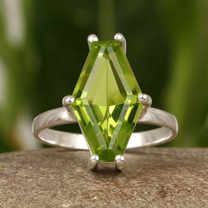 Anillo de Peridoto y Cuarzo Creado en Laboratorio, Moderno y Elegante, Plata de Ley 925, 10x16mm, Engaste Hexagonal, Anillo de Boda Delicado - Product Image 1