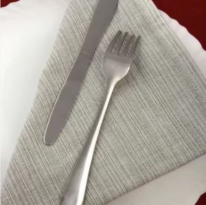 Serviettes de cuisine de qualité supérieure, couleur unie, design minimaliste, en tissu, pour usage sur table, prix de gros par l'exportateur - Product Image 2