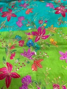 Saris-robe en tissu satiné brodé floral léger, respirant, écologique et biologique, en rayonne, pour femmes et filles - Product Image 6