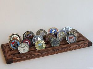 Expositor de monedas de madera personalizado, decorativo, de tamaño personalizado, para monedas y medallas. - Product Image 4