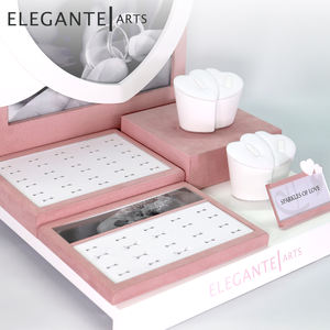 Expositor de Joyería para Anillos de Boda para Tienda - Product Image 1