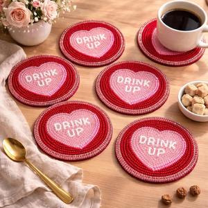 Sous-verres en perles roses faits à la main - Cadeau festif et romantique pour elle - Product Image 1