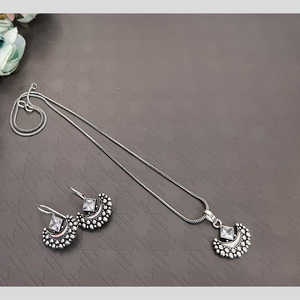 ชุดจี้โซ่หิน pota ชุบสารออกซิไดซ์ชุดเครื่องประดับ11714290WH ประณีตสวยงาม - Product Image 1