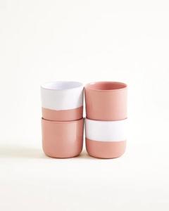 Tasse à thé en céramique minimaliste avec finition brillante rose pâle, design à bord droit, rétention de chaleur, idéale pour une mise en scène de table contemporaine - Product Image 2