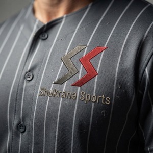 Camiseta de Béisbol Sublimada Personalizada al por Mayor para Hombre, Uniforme de Softbol Bordado para Jóvenes - Product Image 1