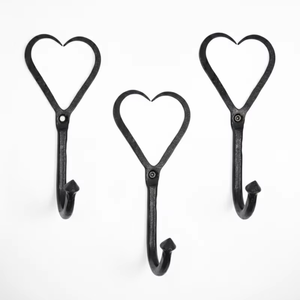 Crochets muraux décoratifs en fer forgé classique en forme de cœur, porte-manteaux, crochets à serviettes en fer noir découpés et imprimés pour la décoration intérieure - Product Image 3