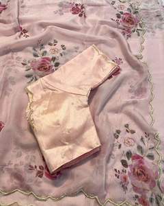 Sari en satin de soie doux et organza avec motif floral imprimé à la main et bordure ajourée Dena faite à la main aux couleurs nacrées pour femme, idéal pour les soirées - Product Image 3