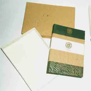 สมุดโน้ตปกทำมือจากกระดาษฝ้ายรีไซเคิลสไตล์วินเทจ พิมพ์ลายอักษรบาฮี-คัตตาโบราณ - Product Image 1