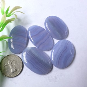 Piedras Preciosas de Ágata Azul Natural al por Mayor - Cuarzo Pulido de Cortes Mixtos con Juego de Colores para Joyería y Sanación - Product Image 5
