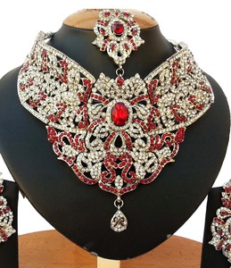 Vintage Silver Plated <b>Crystal</b> Rhinestone Flower Shape Alloy Jewelry <b>Set</b> Necklace Earrings Wedding Engagement - Product Image 2