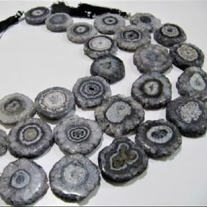 Cuentas de Cuarzo Solar Gris con Forma Elegante, Hilo de 10 Pulgadas de Largo para la Fabricación de Joyas - Product Image 1