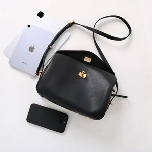 Genuine Leather Lady <b>Shoulder</b> Bag Soft Leather Handbag Trendy Fashion Designer Bag High Quality Single <b>Strap</b> Chains Waterproof. - Product Image 3
