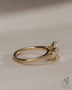 Bague Trilogie en Moissanite Argentée Taille Marquise Certifiée IGI, Sertie à Griffes, Cadeau d'Anniversaire de Mariage pour Femme - Product Image 1