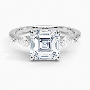แหวน BOJ รุ่น 0116 ทรง Asscher Cut เงินแท้ 925 ประดับเพชร Luxe Cometa แบบสามเม็ดเดี่ยว น้ำหนัก 2 กะรัต สี D ความสะอาด VVS1 เพชรโมอิสซาไนต์ รับรองโดย GRA - Product Image 1