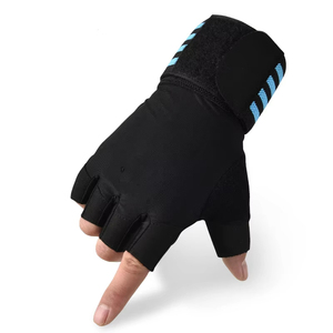Gants de musculation demi-doigts en cuir PU de haute qualité, très tendance, confortables, légers, respirants, réglables, offrant un soutien élevé - Product Image 2