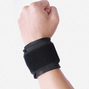 Fitness Workout Weightlifting Adjustable Wrist Strap Buckle/<b>Magnetic</b> Closure Soft Polyester Cotton <b>Material</b> Professional Wrist - Product Image 6