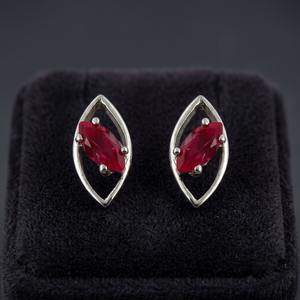 Pendientes de Plata 925 con Rubí Corte Marquesa de Art Palace, Diseño Geométrico Clásico, Joyería para Mujer - Product Image 3