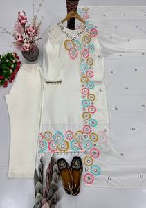 Nouvelle Collection : Vêtements de créateur pour femmes, élégants, toutes saisons, extensibles, infroissables, en soie chinon, avec broderie lourde et travail de sequins - Product Image 4