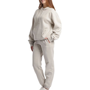 Ensemble de survêtement deux pièces pour femme avec sweat à capuche et col montant, couleur et logo personnalisables, vente en gros Pakistan - Product Image 2