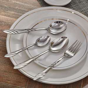 24 PCS Ensemble de couverts en acier inoxydable à pois Groom Vaisselle de qualité supérieure pour une expérience culinaire élégante - Product Image 3