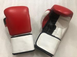 Guantes de Boxeo Personalizados de Cuero Vacuno Genuino para Gimnasio, Escuela, Club, Entrenamiento, Sparring, Saco de Boxeo, Venta al por Mayor, Impresión de Logotipo OEM - Product Image 4