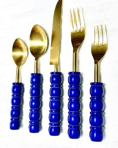 ชุดช้อนส้อมดีไซน์คุณภาพล่าสุด วัสดุสแตนเลส ด้ามจับเรซิ่น ชุบทอง ชุดช้อนส้อม 5 ชิ้น ราคาถูกมาก - Product Image 5