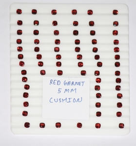 โกเมนสีแดงธรรมชาติ 5 มม. ทรงคุชชั่น คุณภาพดีที่สุด พลอยเม็ดเดี่ยวสำหรับทำเครื่องประดับ - Product Image 4