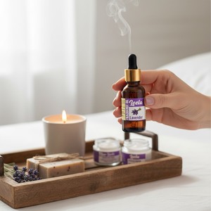 Huile parfumée à la lavande de qualité supérieure – Arôme floral longue durée pour bougies, savons, diffuseurs, cosmétiques et parfums d'intérieur - Product Image 4