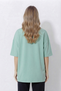 เสื้อยืดโอเวอร์ไซส์สไตล์ฤดูร้อนขายส่ง คุณภาพสูง ผ้าฝ้ายผสมโพลีเอสเตอร์ แขนสั้น สกรีนโลโก้ตามสั่ง เสื้อยืดคอกว้าง - Product Image 2