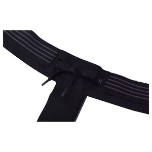 Ceinture de kimono BJJ noire pour homme avec sangle réglable et design rayé pour l'entraînement aux arts martiaux - Product Image 1
