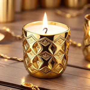 Porte-bougie en métal à motifs artistiques créant des effets lumineux uniques et améliorant la décoration intérieure - Product Image 1