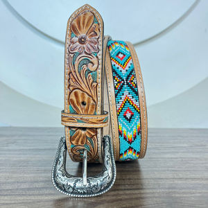 Ceintures perlées en cuir usiné à la main de belle qualité avec logo personnalisé en cuir de vachette véritable ceintures à boucle ardillon de créateur de luxe en vente - Product Image 4