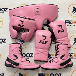 Paquete Completo de Equipo de Artes Marciales con Protección para la Cabeza, Almohadillas de Golpeo, Protector de Torso, Protectores de Piernas y Botas de Boxeo - Product Image 5