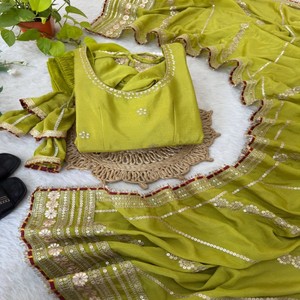 Ensemble robe Anarkali en soie Chinon VASTRA COTTAGE avec broderie lourde en sequins, pantalon et dupatta – Tenue de mariage haut de gamme - Product Image 4
