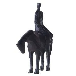 Sculpture artistique en fer faite à la main, centre de table décoratif moderne pour appartements de luxe et projets de villas, figurine en aluminium plaqué or - Product Image 2