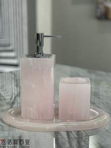 Juego de Baño Multifuncional de Resina Epoxi de 3 Piezas para el Hogar: Dispensador de Jabón, Portacepillos de Dientes y Bandeja para Artículos de Vanidad a un Precio Accesible - Product Image 2