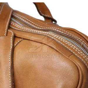 Bolsa de Viaje de Cuero Genuino para Hombre, Marca Famosa, Color Vino Tinto, Piel de Vaca Natural Lisa, Estilo Moderno - Product Image 5