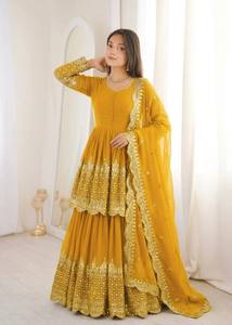 Costume Anarkali traditionnel jaune pour femmes avec dupatta brodé, coupe ample, longueur au sol, tenue de mariage, style Inde Pakistan - Product Image 6